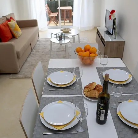 Апартаменты Da Ponte Flats - Yellow Apt. *