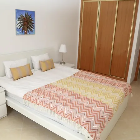 Da Ponte Flats - Yellow Apt.